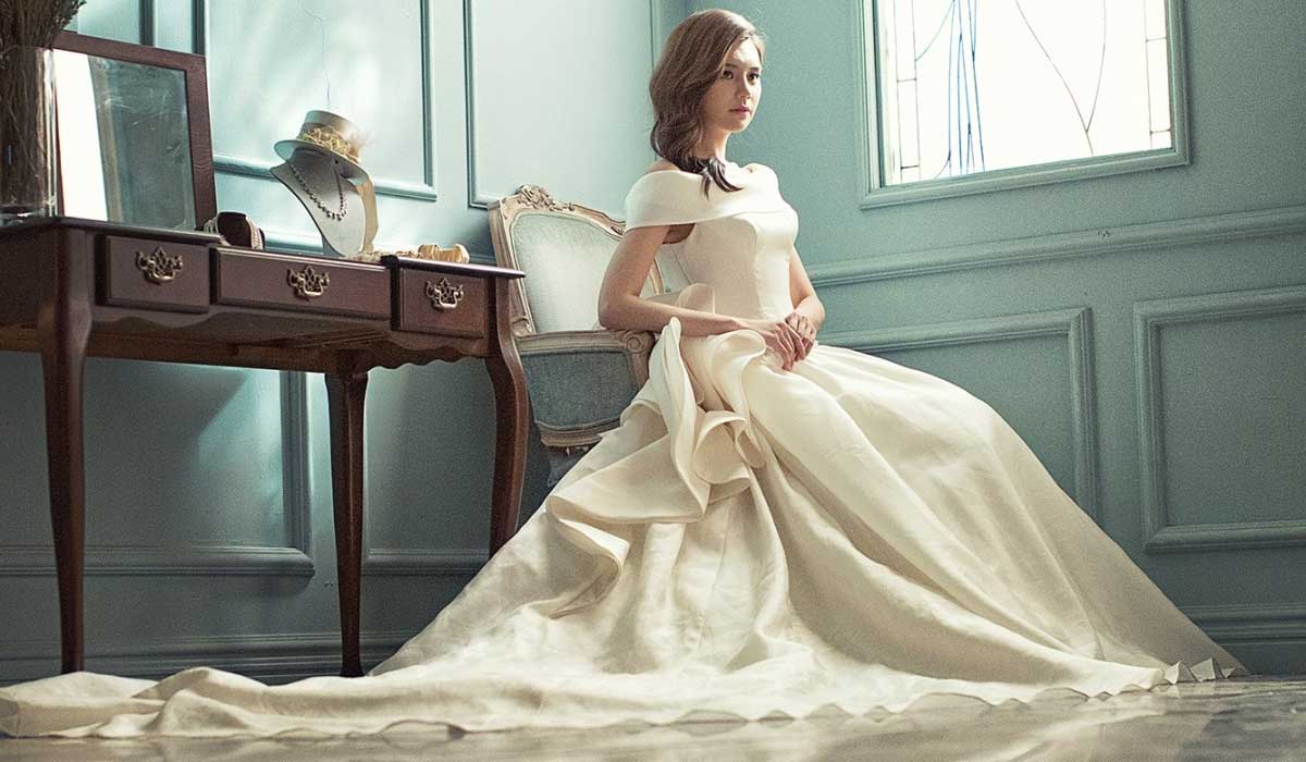 The Global Furniture Industry: A Tapestry of Craftsmanship, Culture, and Innovation